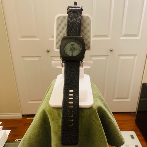 DIESEL watch DZ1133 - Picture 5 of 11